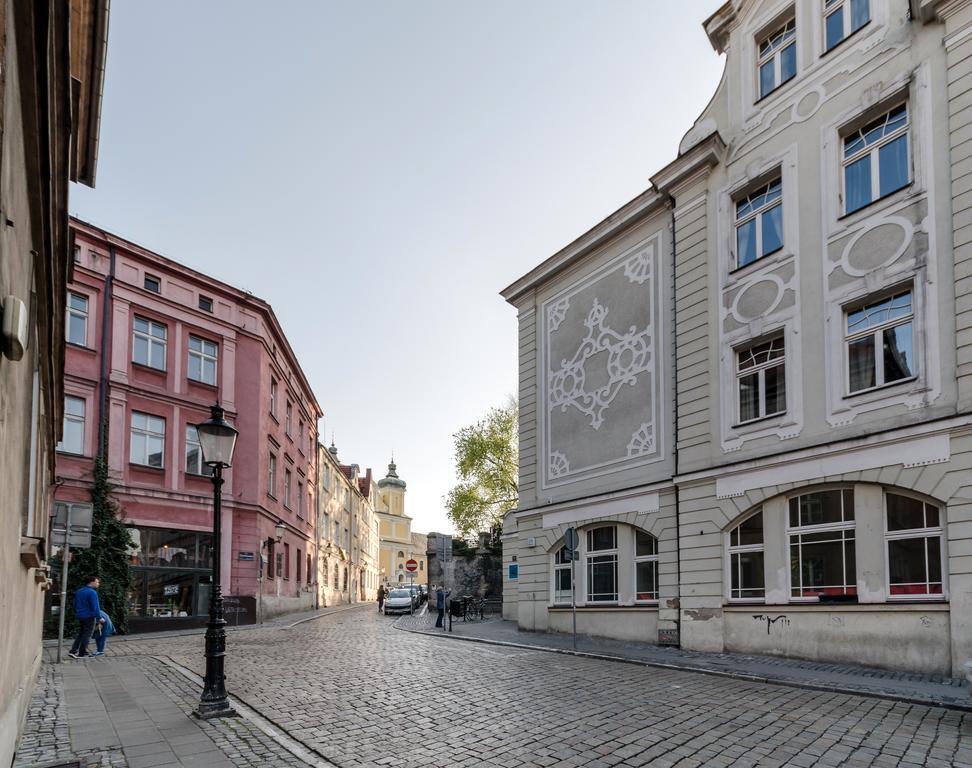 Hill Inn Poznan Exterior foto